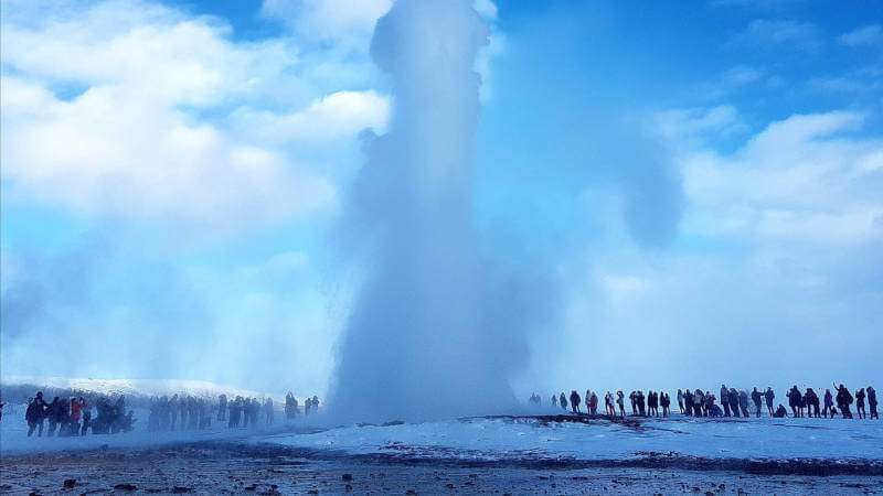 Haukadalur Winter with erupting Geyser