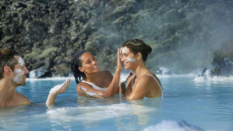 Blue Lagoon face mask ritual