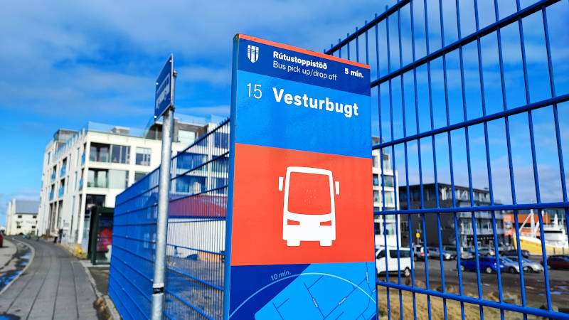 Bus Stop 15 - Vesturbugt closeup