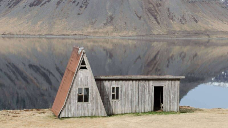 a-house barn