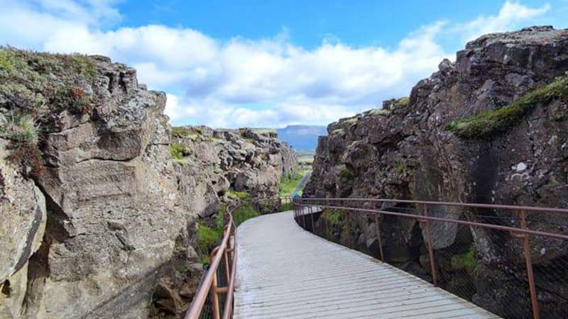 Walk between continents